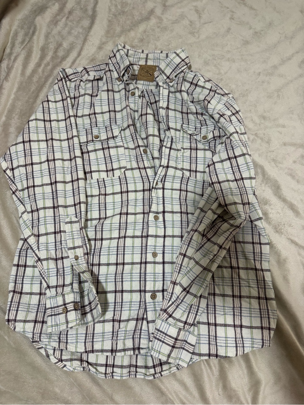 Men's White Plaid Long-Sleeve Button-Down Shirt